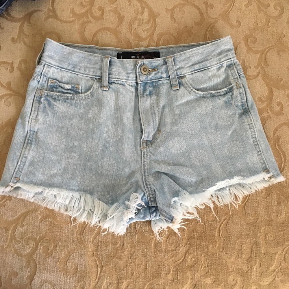 Hollister High Rise Short Short